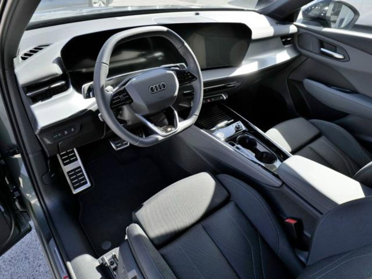 Audi Q3 Sportback 2.0 tdi S line edition 150cv s-tronic (6)