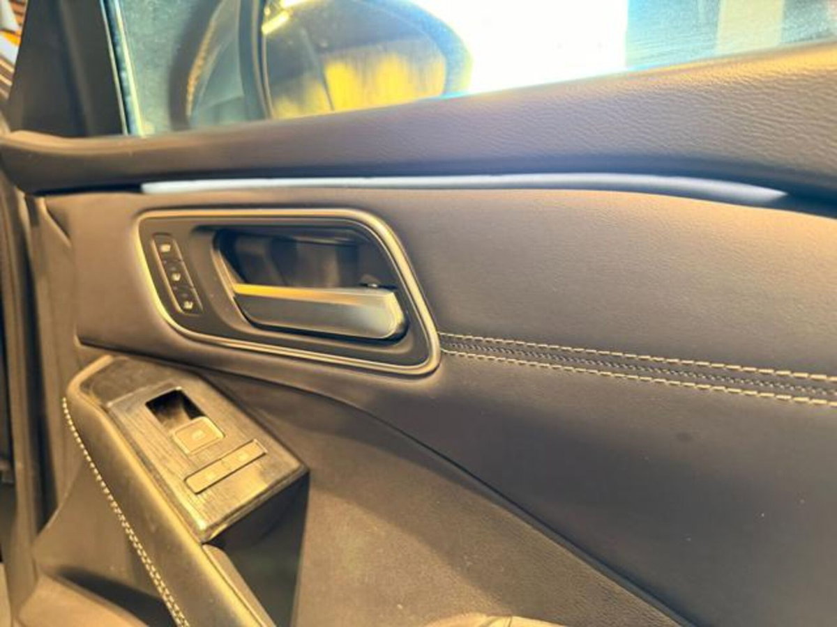 Nissan Qashqai 1.3 mhev Tekna 4wd 158cv xtronic (16)