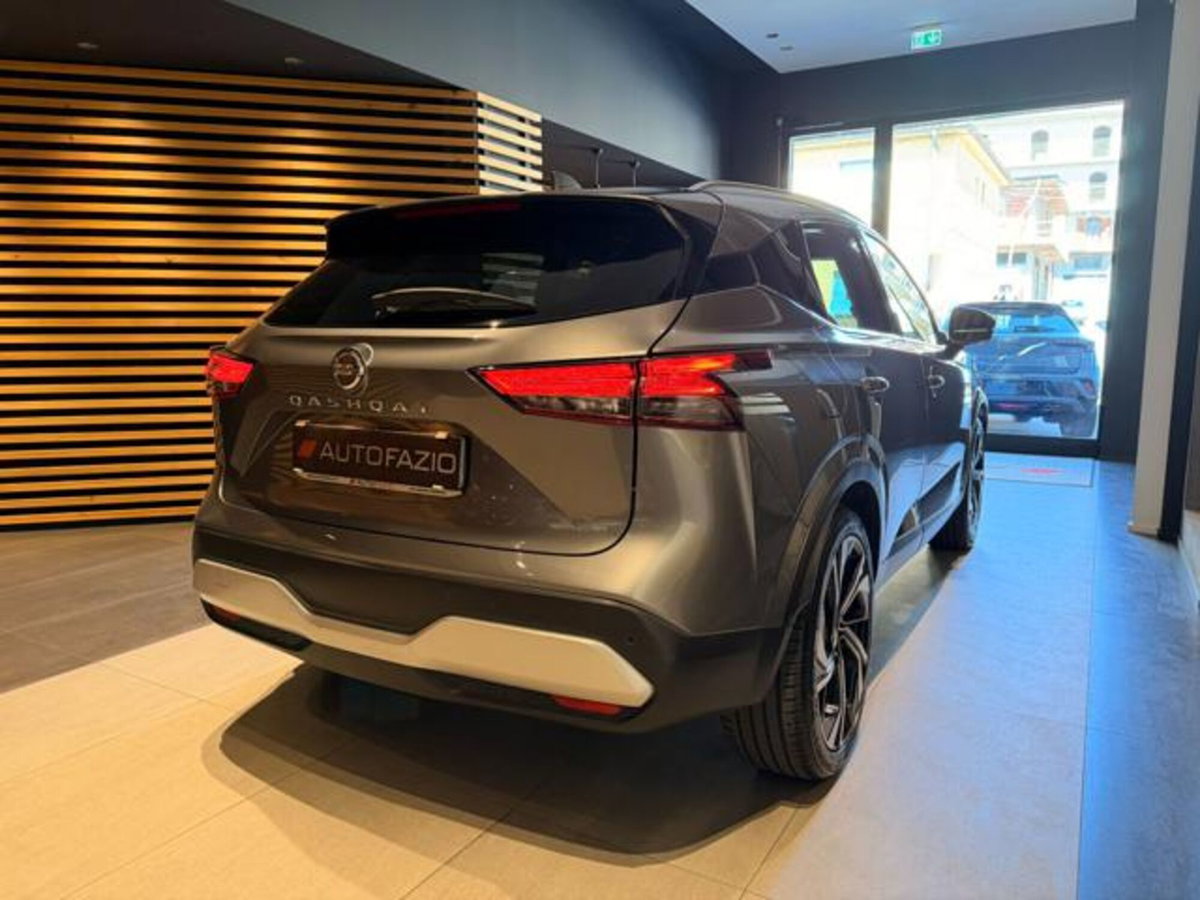Nissan Qashqai 1.3 mhev Tekna 4wd 158cv xtronic (19)