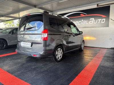 Ford Tourneo Courier 1.5 TDCI 75 CV Plus (10)