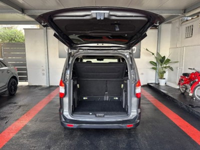 Ford Tourneo Courier 1.5 TDCI 75 CV Plus (17)