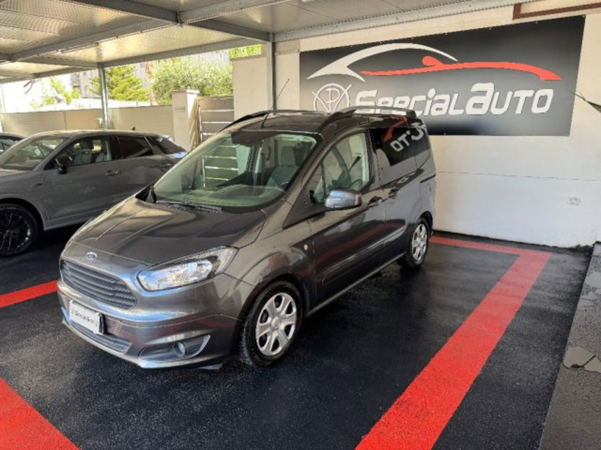 Ford Tourneo Courier 1.5 TDCI 75 CV Plus (3)