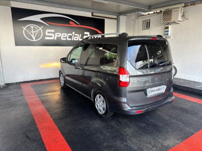 Ford Tourneo Courier 1.5 TDCI 75 CV Plus (4)