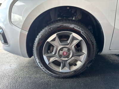 Fiat Qubo 1.3 MJT 80 CV Trekking (15)