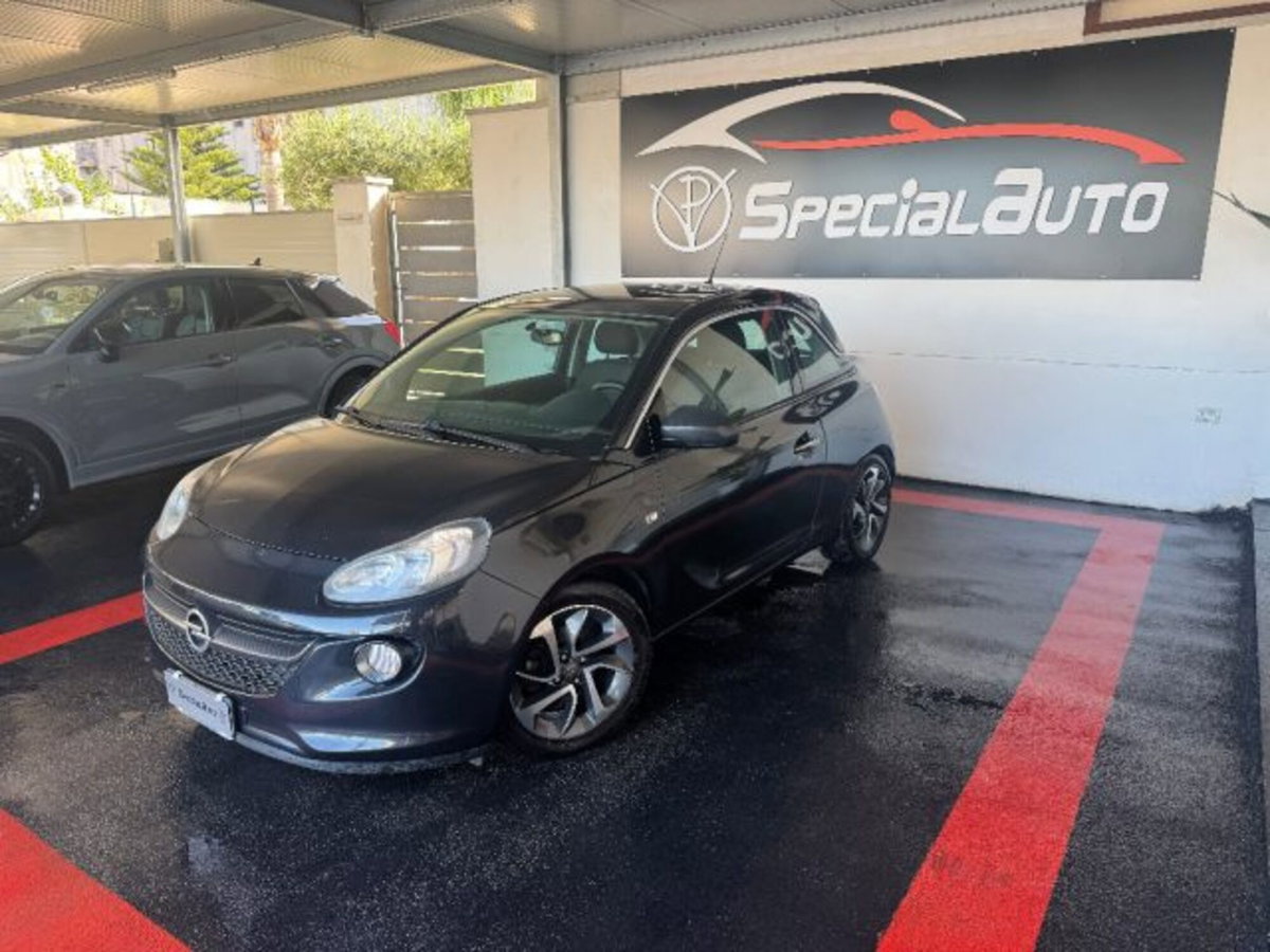 Opel Adam 1.2 70 CV VR/46 Limited Edition (12)