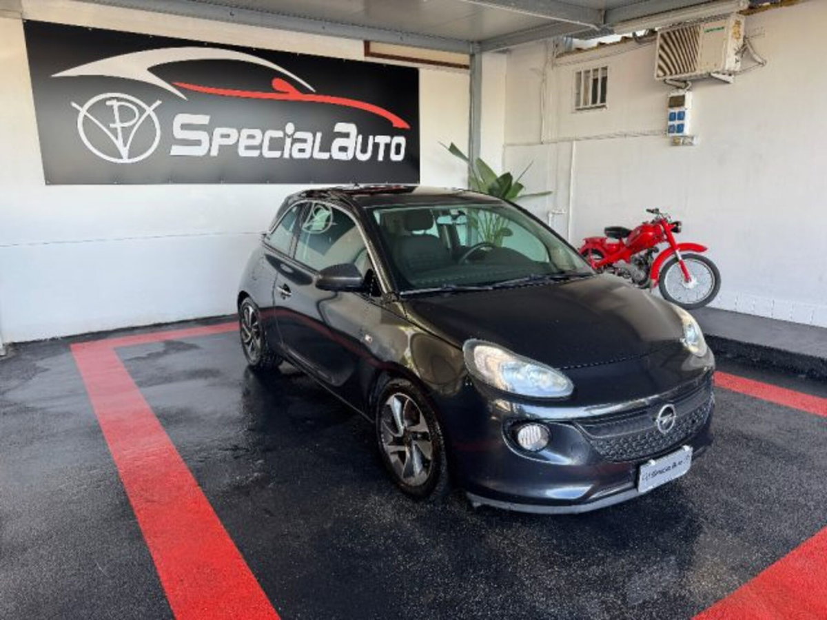 Opel Adam 1.2 70 CV VR/46 Limited Edition (2)