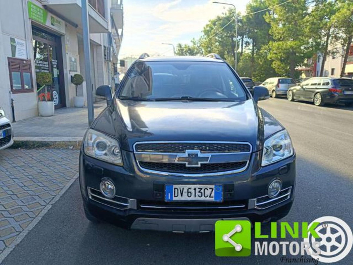 Chevrolet Captiva 2.0 VCDi LTX (6)