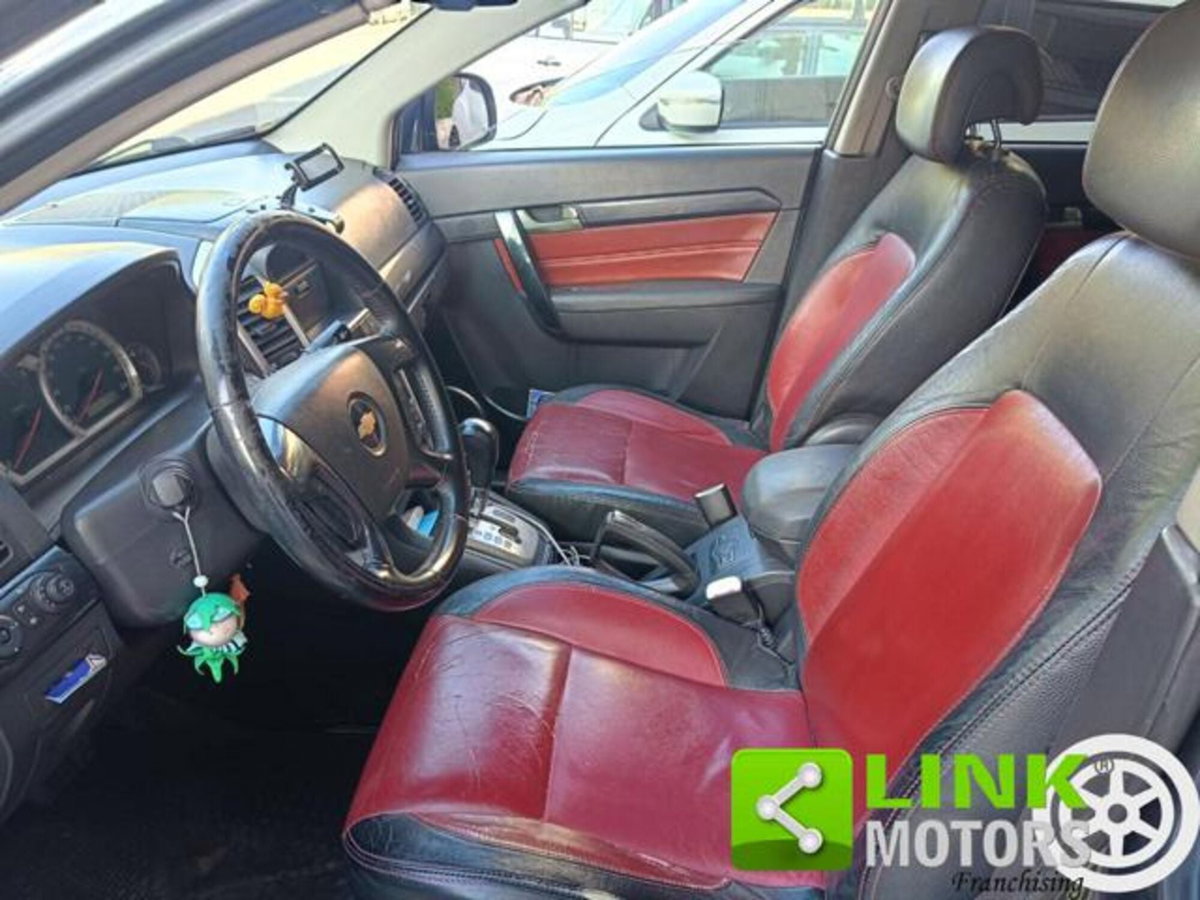 Chevrolet Captiva 2.0 VCDi LTX (7)