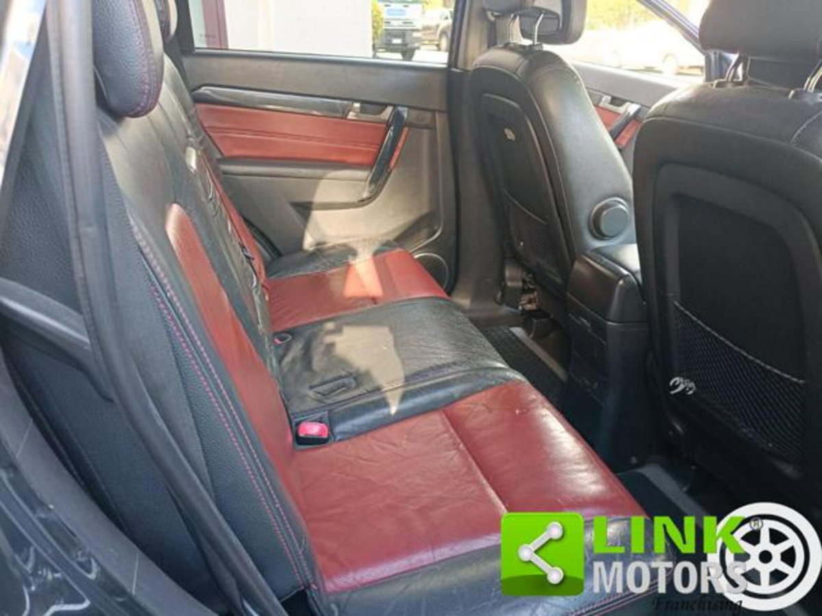 Chevrolet Captiva 2.0 VCDi LTX (9)