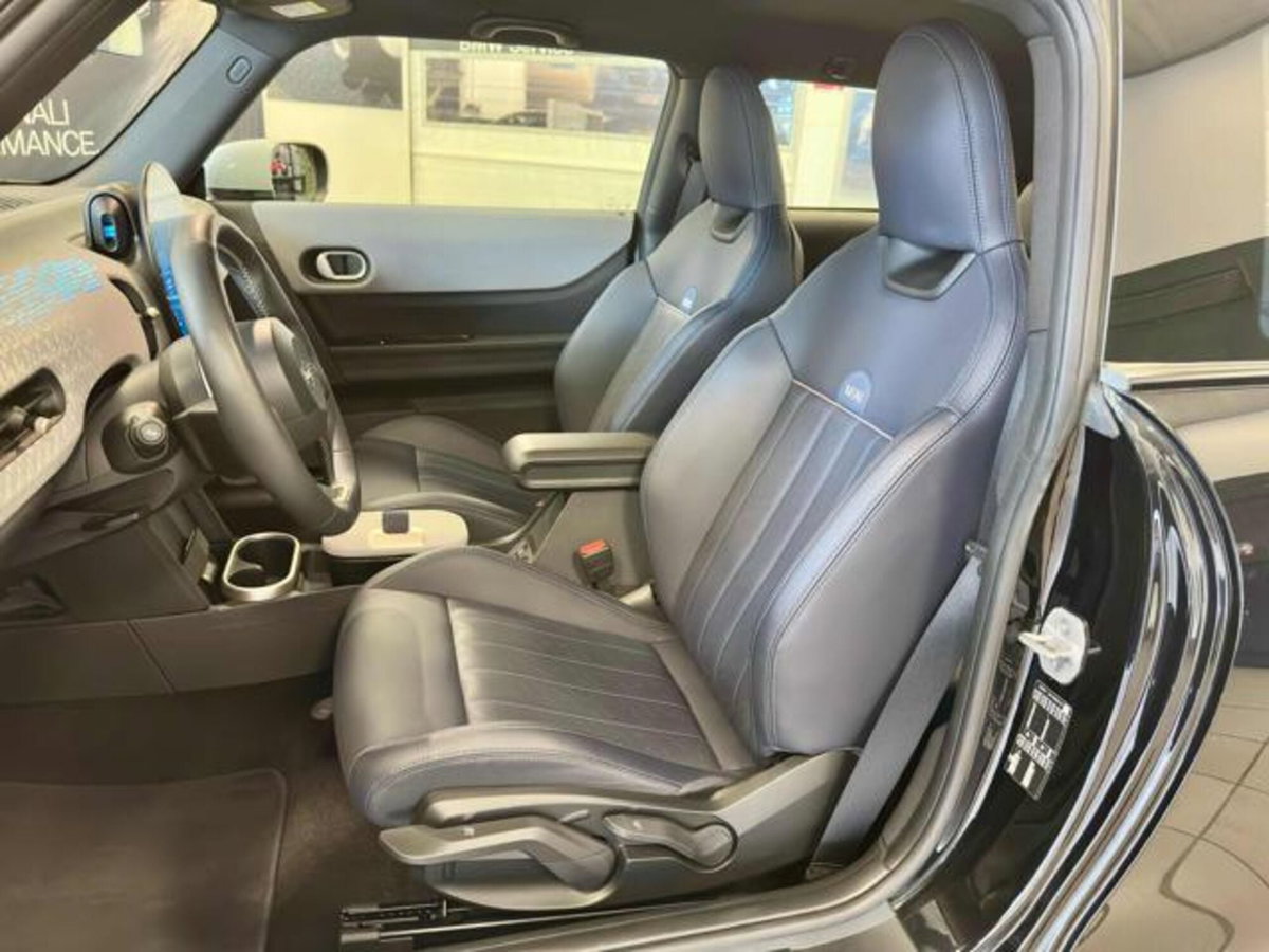 MINI Mini 3p 1.5 C Favoured auto (8)