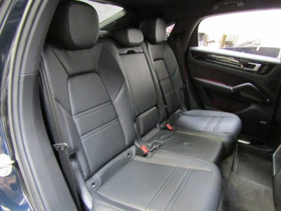 Porsche Cayenne Coupé 3.0 V6 E-Hybrid (14)
