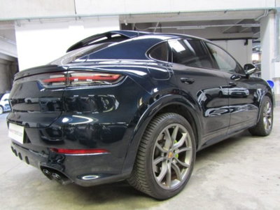 Porsche Cayenne Coupé 3.0 V6 E-Hybrid (4)