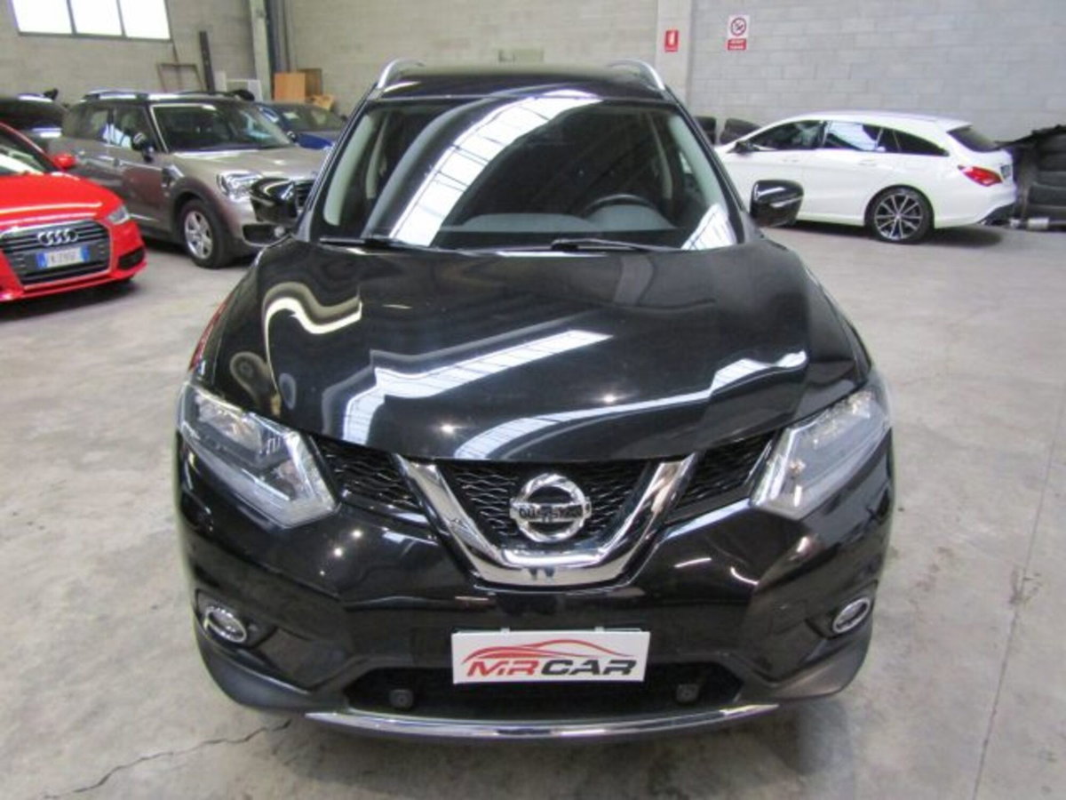 Nissan X-Trail 1.6 DIG-T 2WD Tekna (2)
