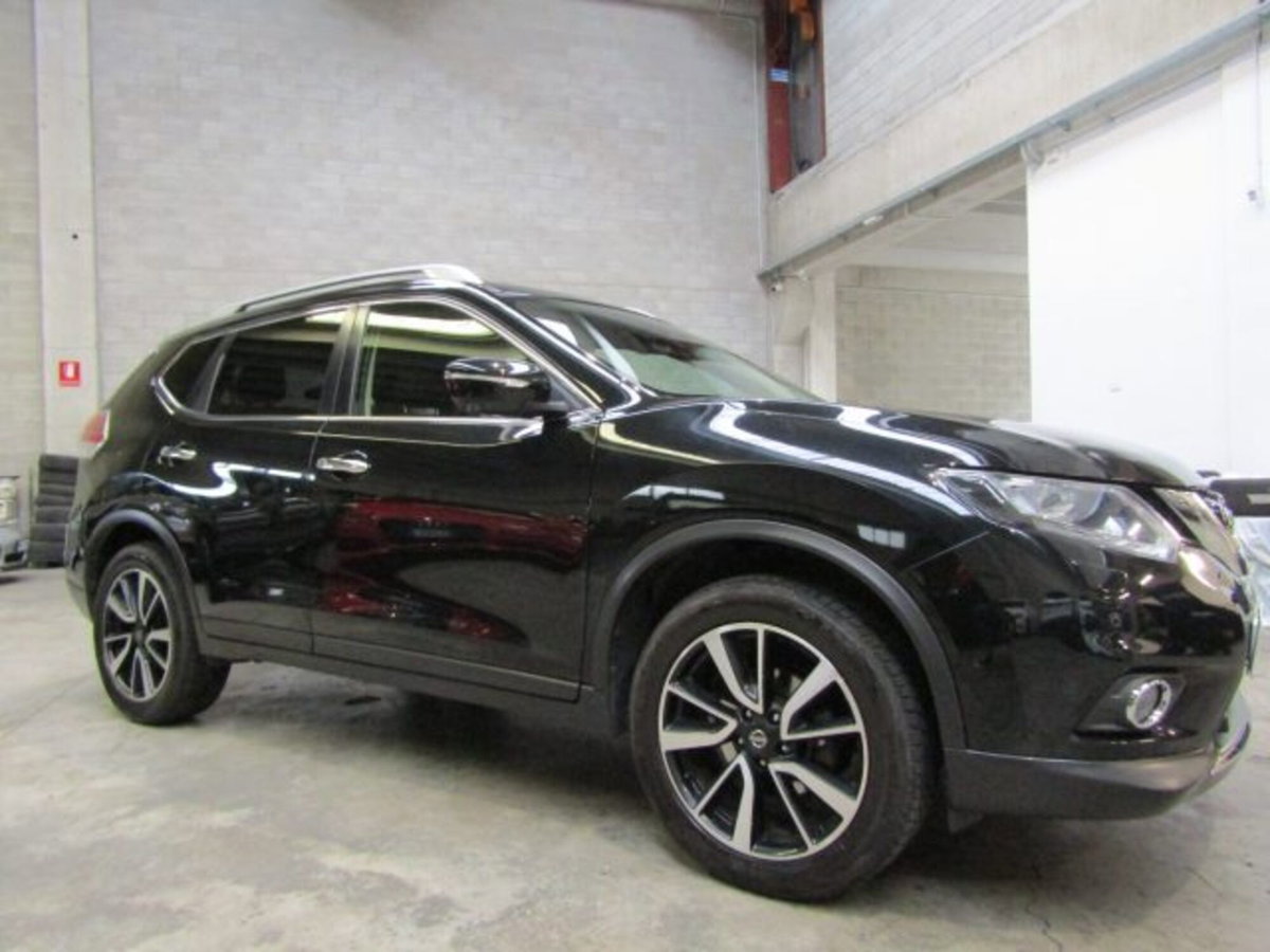 Nissan X-Trail 1.6 DIG-T 2WD Tekna (3)