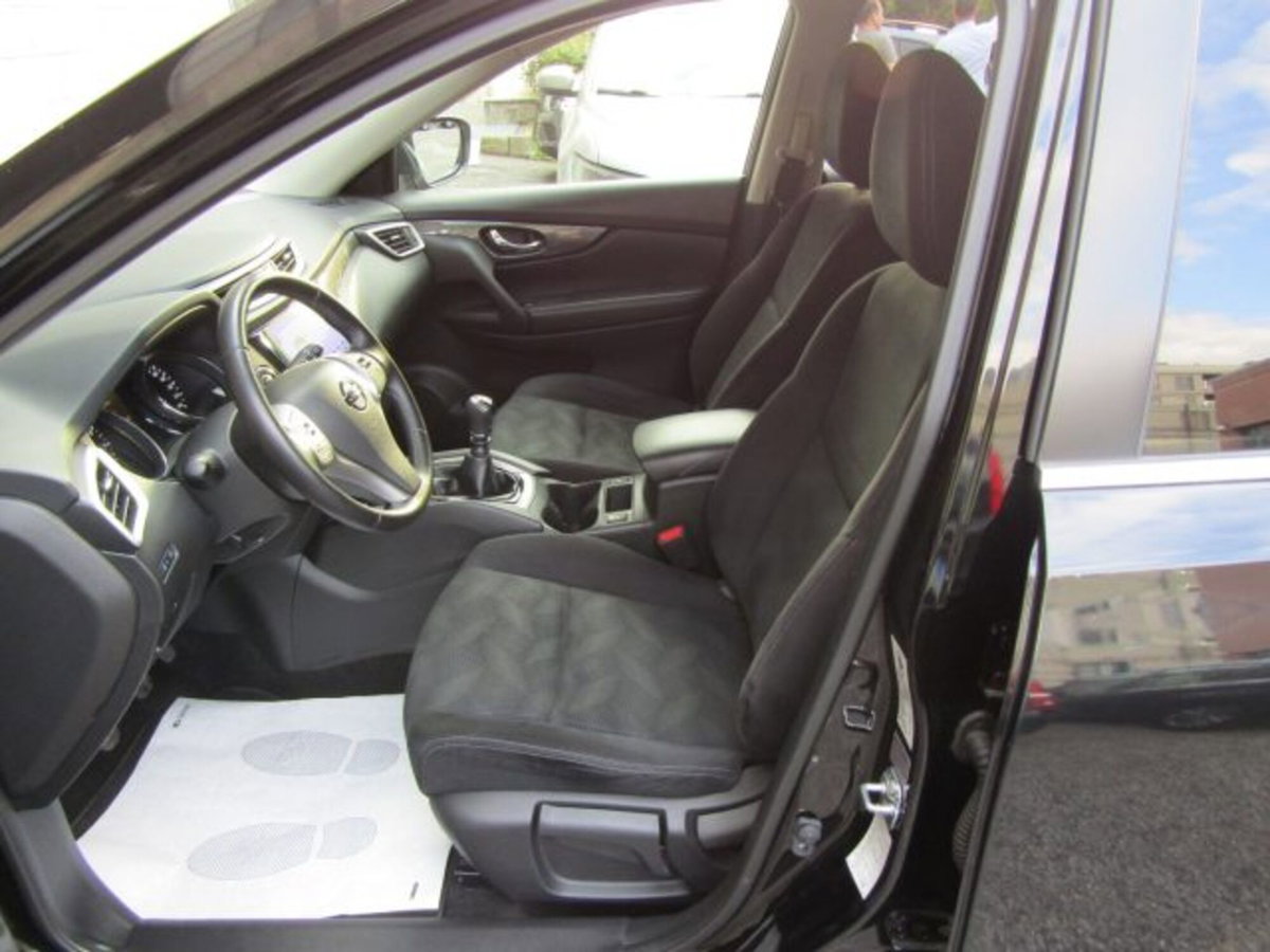 Nissan X-Trail 1.6 DIG-T 2WD Tekna (8)