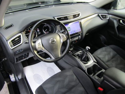 Nissan X-Trail 1.6 DIG-T 2WD Tekna (9)