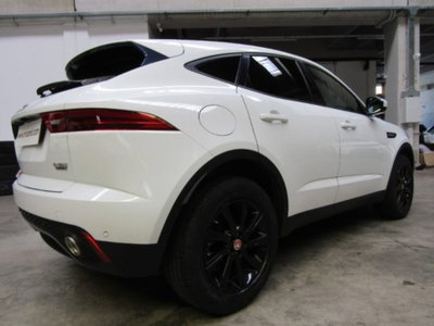 Jaguar E-Pace 2.0D 150 CV AWD aut. R-Dynamic (5)