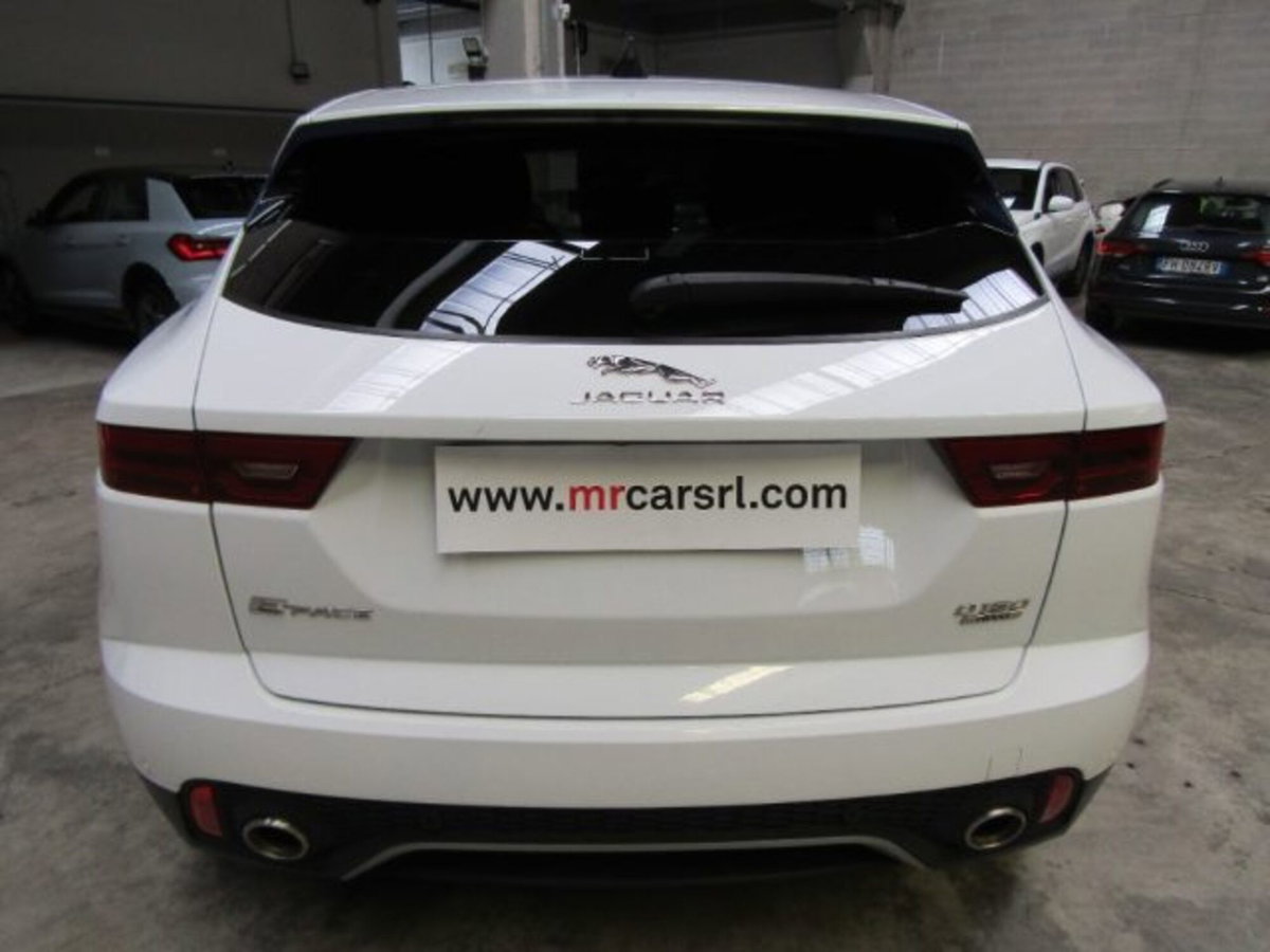 Jaguar E-Pace 2.0D 150 CV AWD aut. R-Dynamic (6)