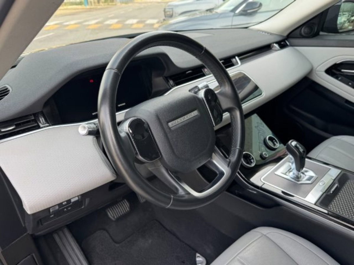 Land Rover Range Rover Evoque 2.0D I4-L.Flw 150CV AWD Auto R-Dynamic SE (10)
