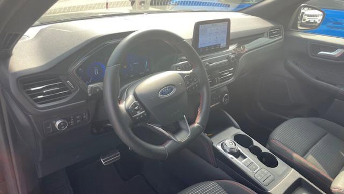 Ford Kuga 1.5 EcoBlue 120 CV aut. 2WD ST-Line X Design (4)