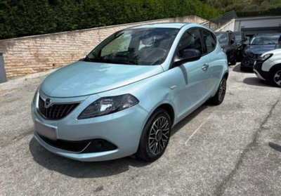 Lancia Ypsilon 1.2 69 CV 5 porte GPL Ecochic Alberta Ferretti
