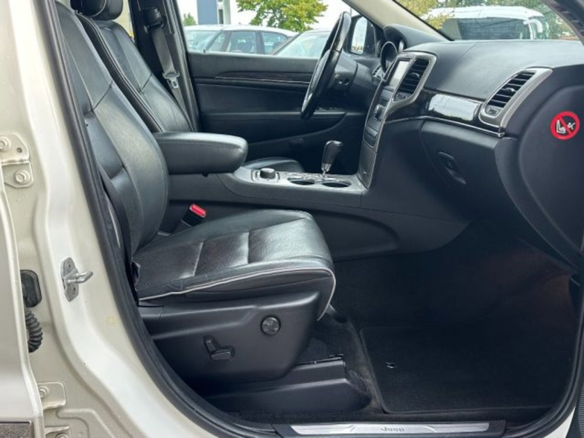 Jeep Grand Cherokee 3.0 CRD 241 CV Overland (14)