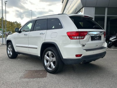 Jeep Grand Cherokee 3.0 CRD 241 CV Overland (6)
