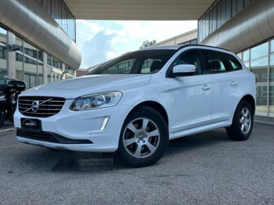 Volvo XC60 D4 AWD Geartronic Kinetic usata
