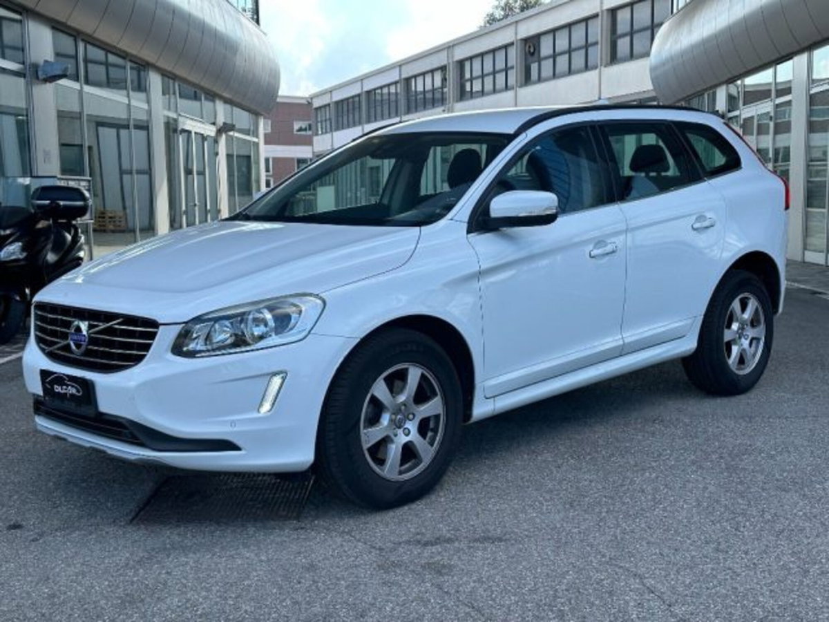 Volvo XC60 D4 AWD Geartronic Kinetic (3)