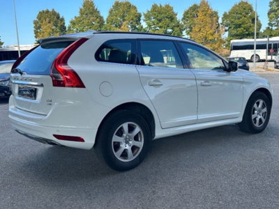 Volvo XC60 D4 AWD Geartronic Kinetic (5)