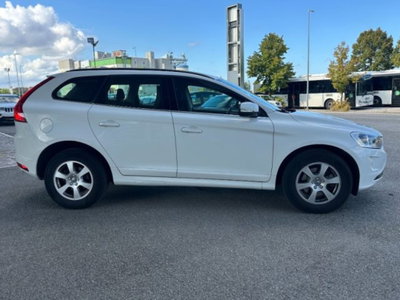 Volvo XC60 D4 AWD Geartronic Kinetic (7)