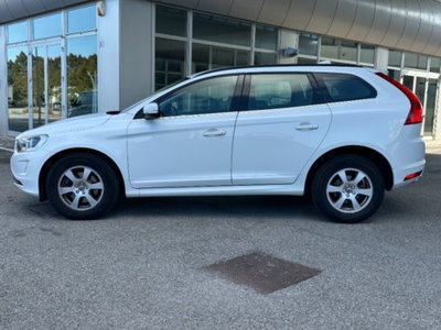 Volvo XC60 D4 AWD Geartronic Kinetic (8)