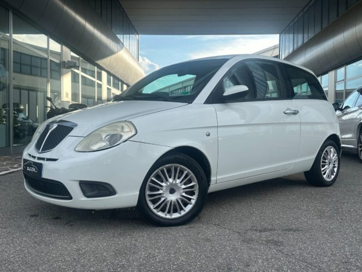 Lancia Ypsilon 1.2 Argento