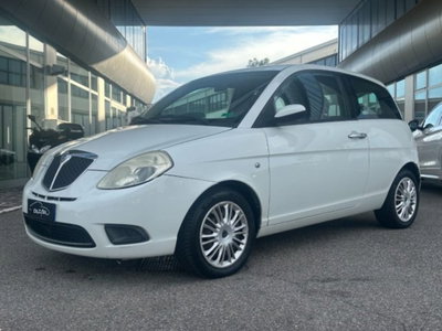Lancia Ypsilon 1.2 Argento (3)