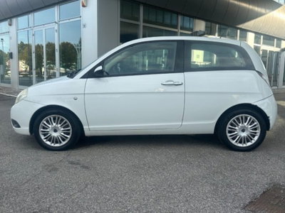 Lancia Ypsilon 1.2 Argento (8)