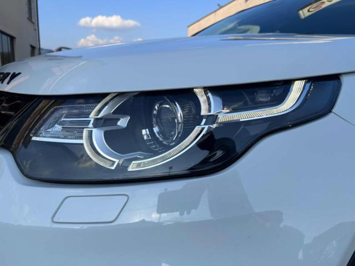 Land Rover Discovery Sport 2.2 SD4 HSE (10)