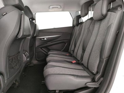 Peugeot 5008 BlueHDi 130 S&S EAT8 Allure (17)