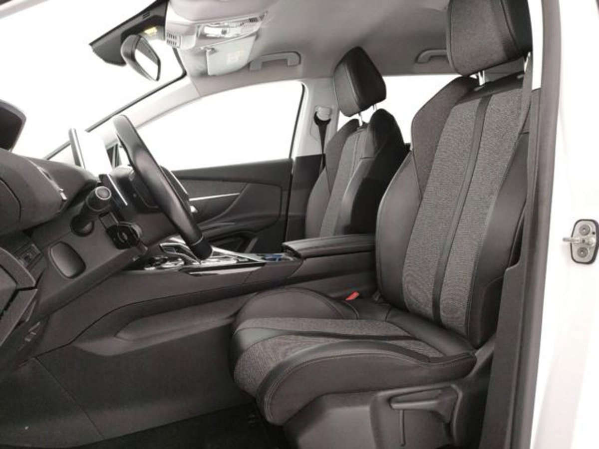 Peugeot 5008 BlueHDi 130 S&S EAT8 Allure (5)