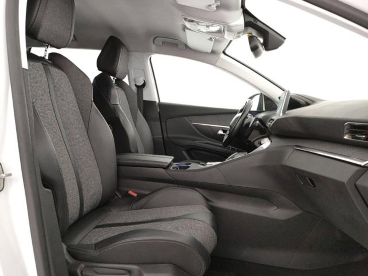 Peugeot 5008 BlueHDi 130 S&S EAT8 Allure (6)