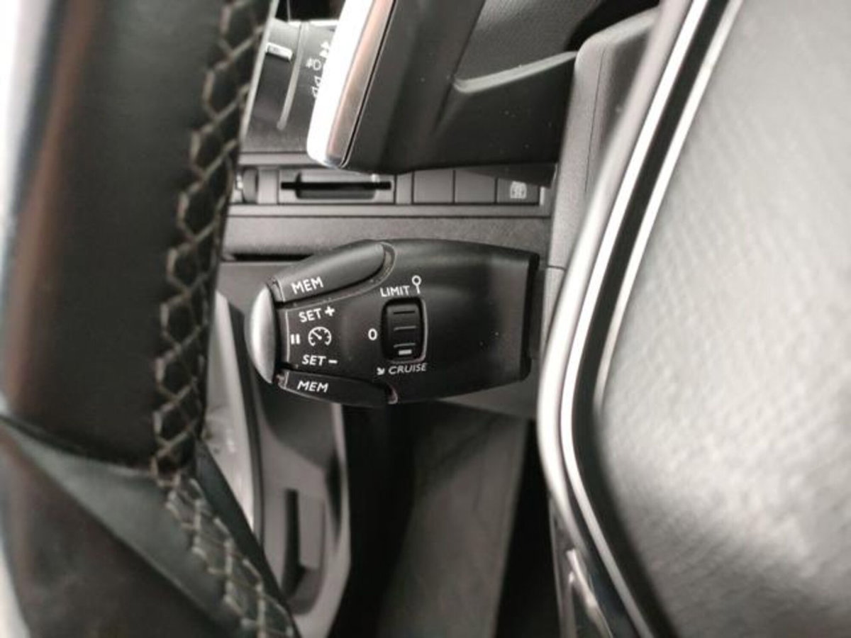 Peugeot 5008 BlueHDi 130 S&S EAT8 Allure (8)