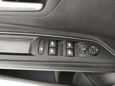Peugeot 5008 BlueHDi 150 S&S Allure (18)