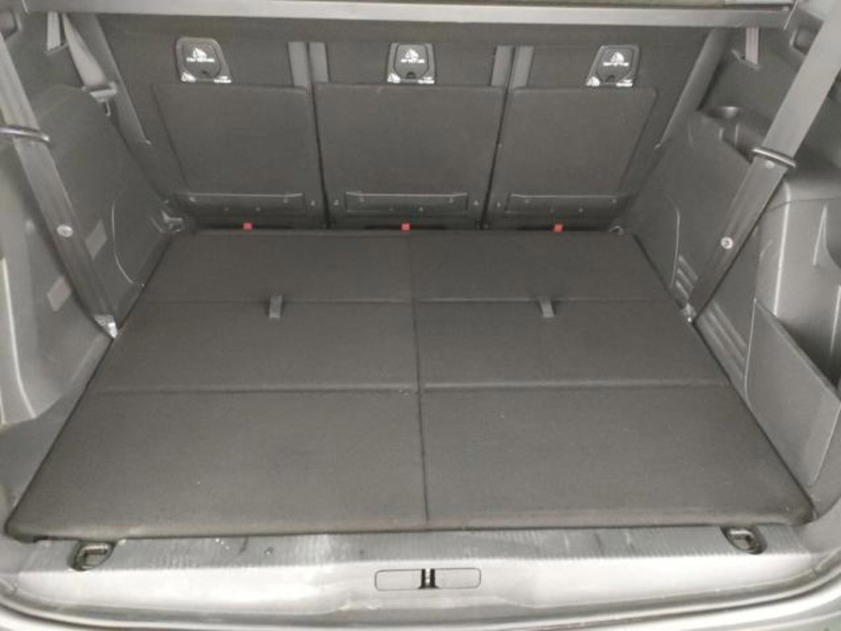 Peugeot 5008 BlueHDi 150 S&S Allure (20)
