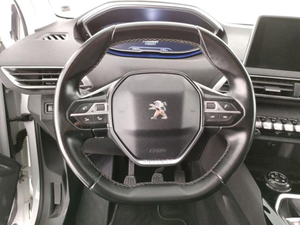 Peugeot 5008 BlueHDi 150 S&S Allure (8)