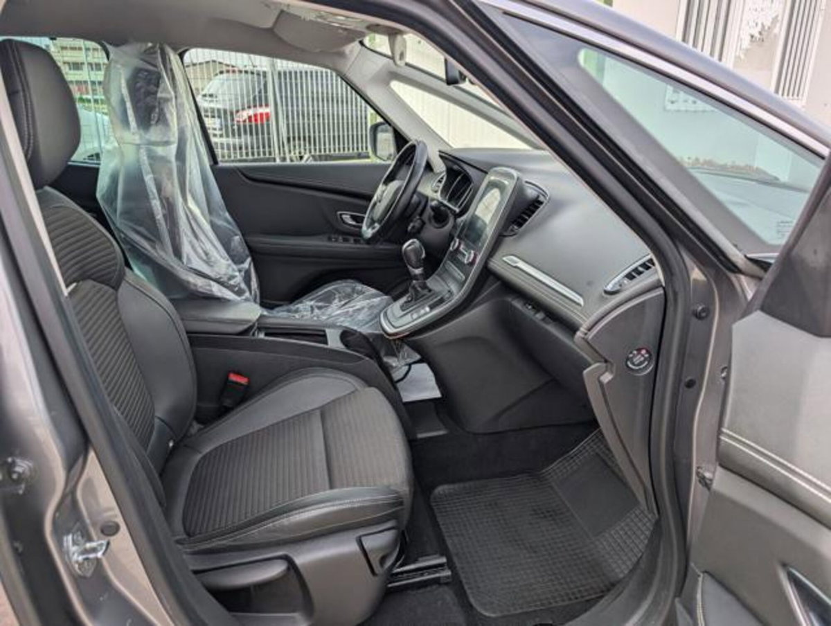 Renault Grand Scénic 1.5 dci energy Intens 110cv edc my18 (7)