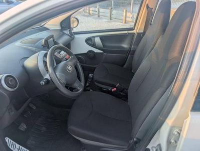 Toyota Aygo 1.0 12V VVT-i 5 porte Active Connect (5)