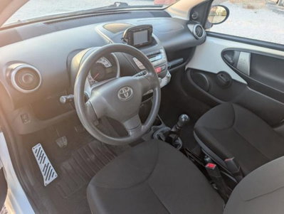 Toyota Aygo 1.0 12V VVT-i 5 porte Active Connect (6)