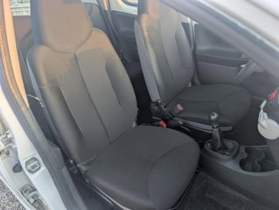 Toyota Aygo 1.0 12V VVT-i 5 porte Active Connect (8)