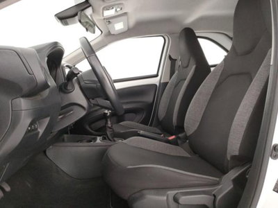 Toyota Aygo X 1.0 VVT-i 72 CV 5 porte Limited Air (5)