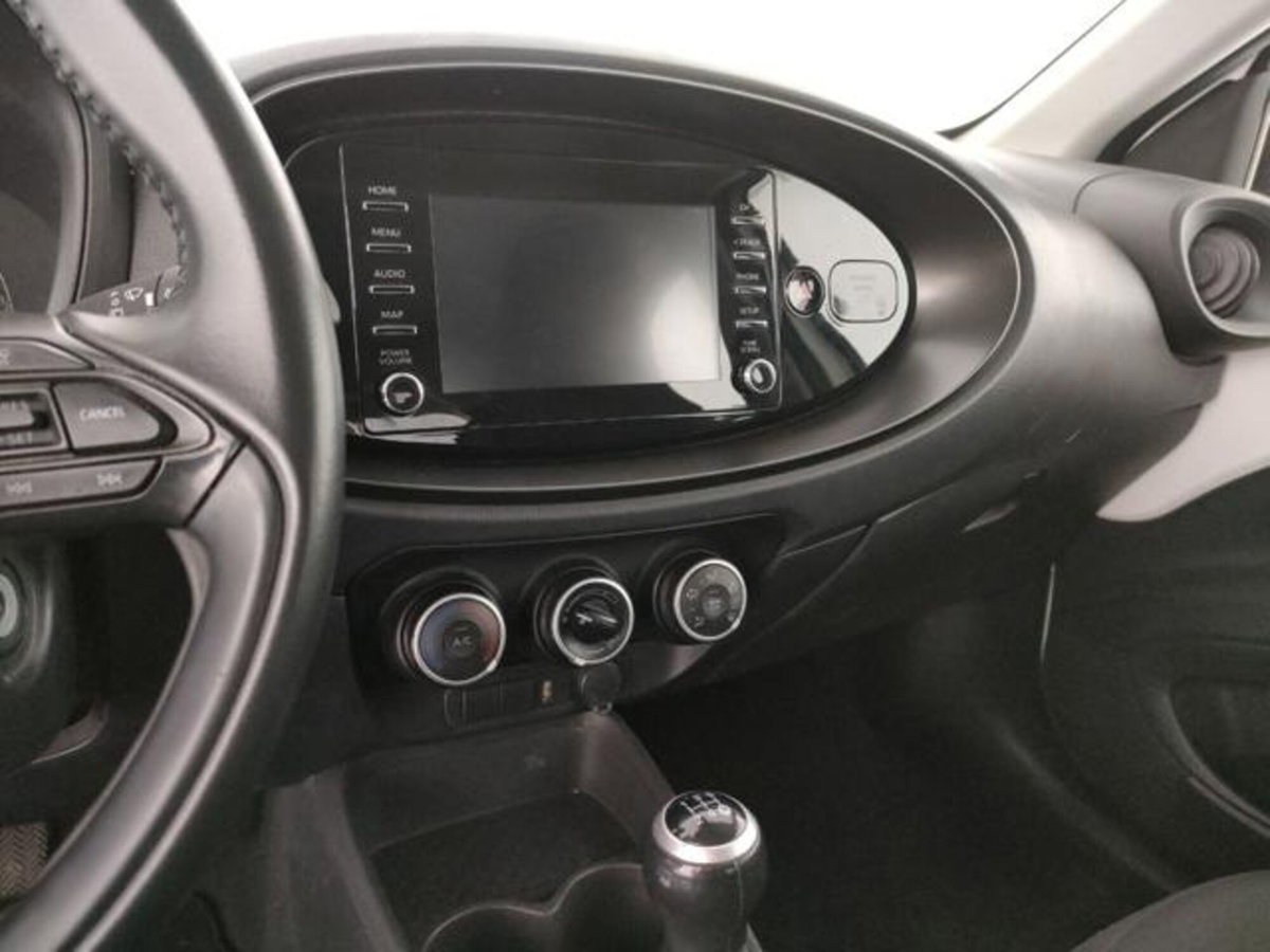 Toyota Aygo X 1.0 VVT-i 72 CV 5 porte Limited Air (9)