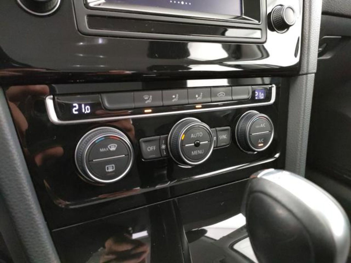 Volkswagen Golf 2.0 TDI DSG 5p. Highline BlueMotion Technology (12)